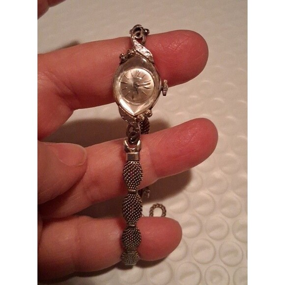 Watch Vintage GRUEN Women\'s 10k RGP NON WORKING